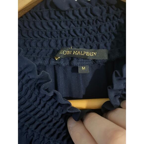 Kobi Halperin blouse women’s size M navy blue 100% silk smocked luxury career - Picture 3 of 4